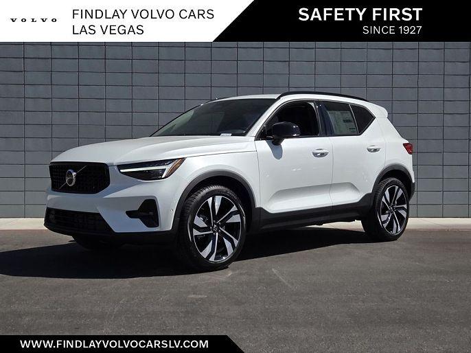 2026 Volvo XC40 B5 Ultra