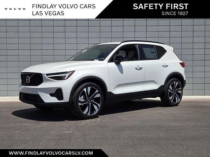 2026 Volvo XC40 B5 Ultra